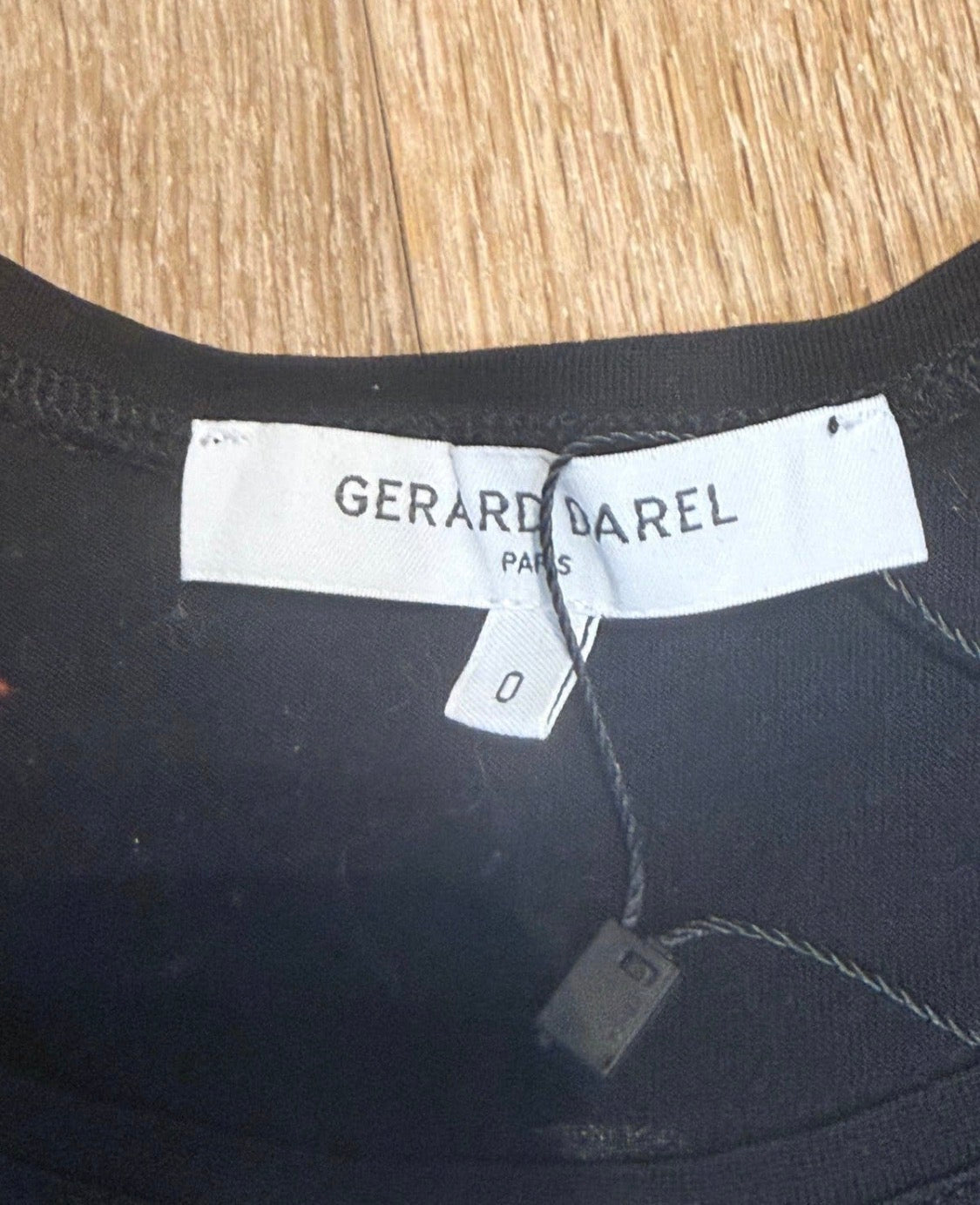 ✨ Gérard Darel - Top sans manche - T 34 ok 36 ✨