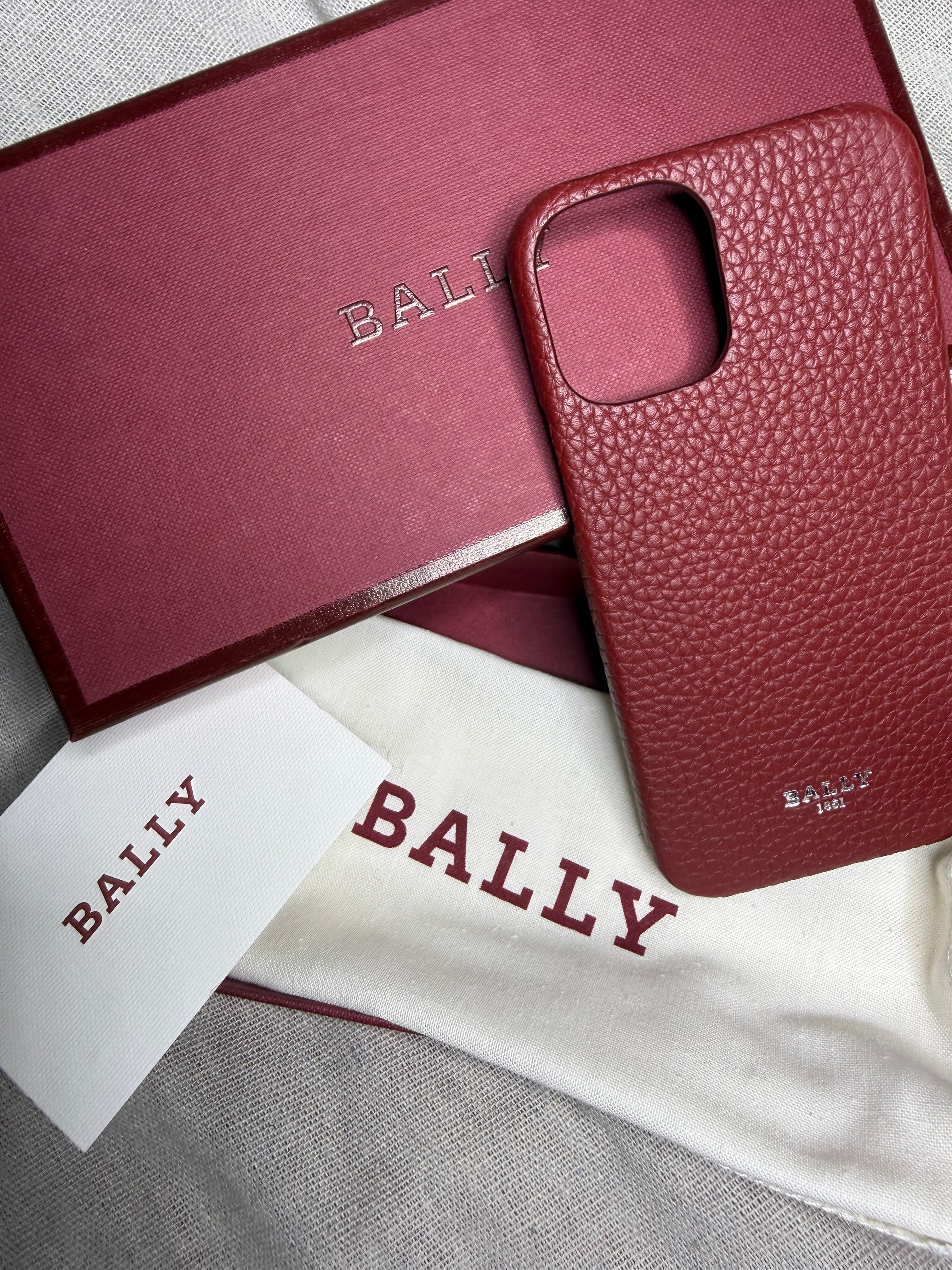 ✨ Neuve 150€ full set coque iPhone BALLY cuir ✨