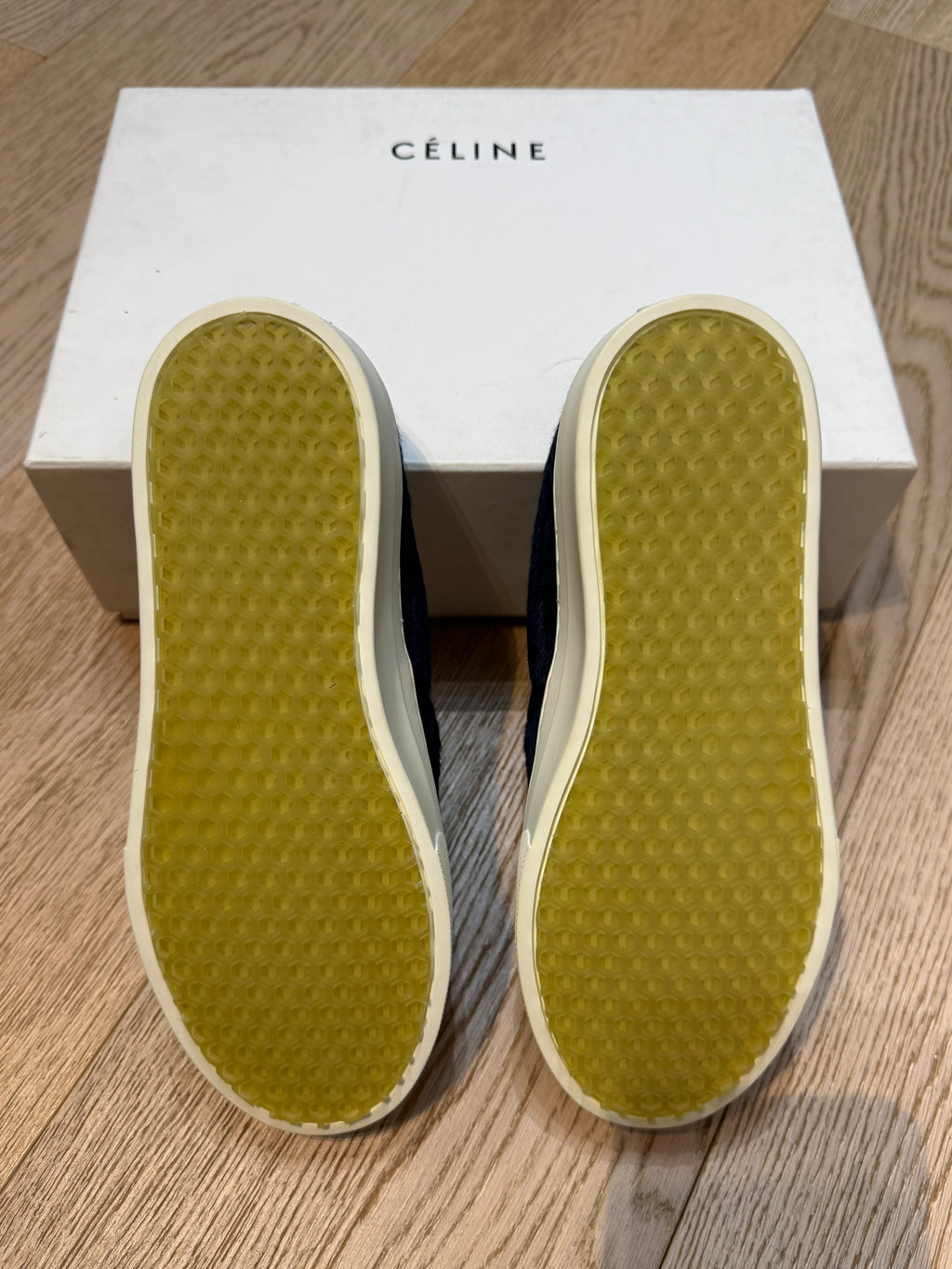 ✨ Neuves 850€ - Céline - Baskets veau poulain - T36 ✨