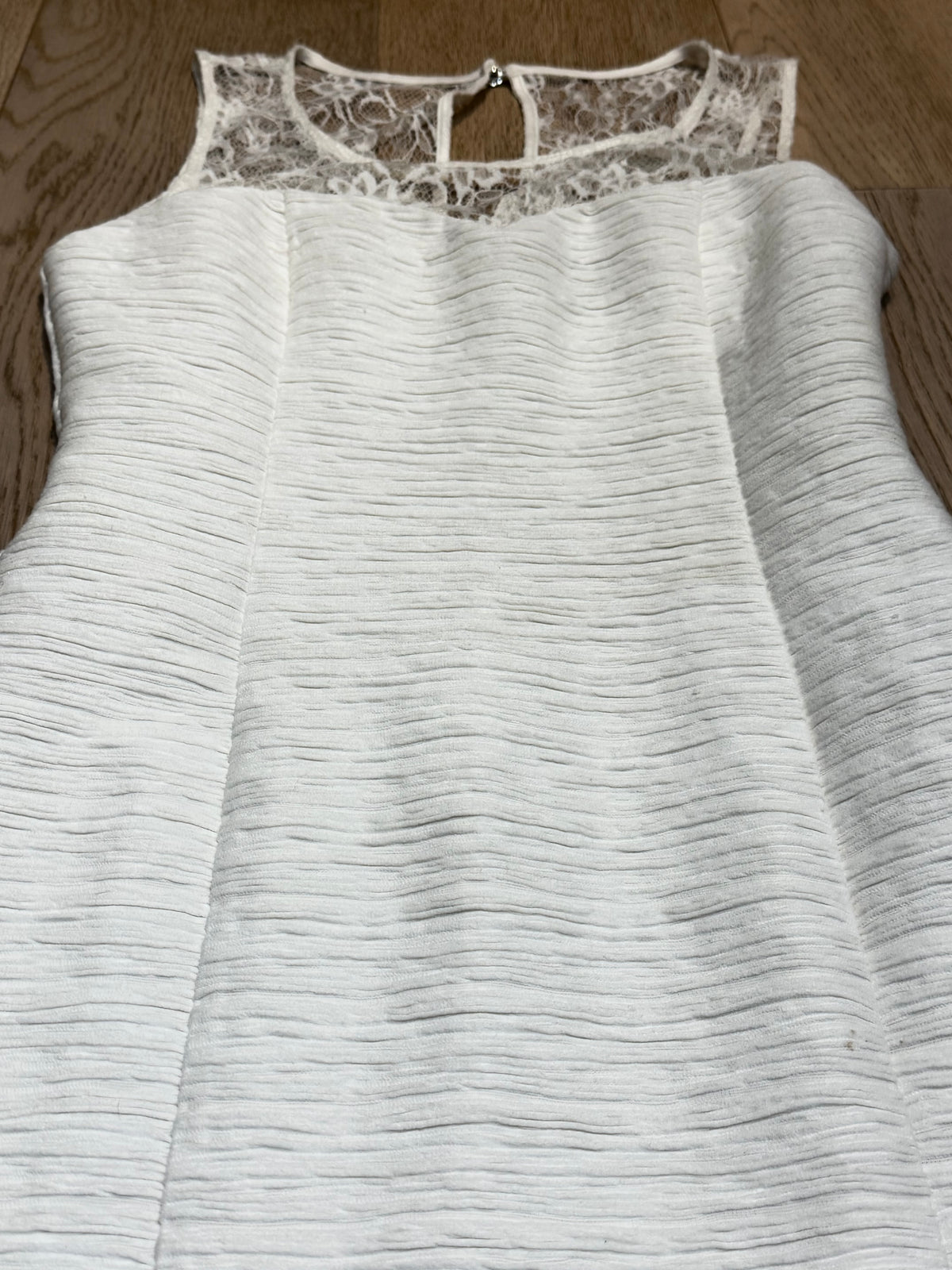 ✨ Guess - Robe fourreau blanche - T36 S ✨