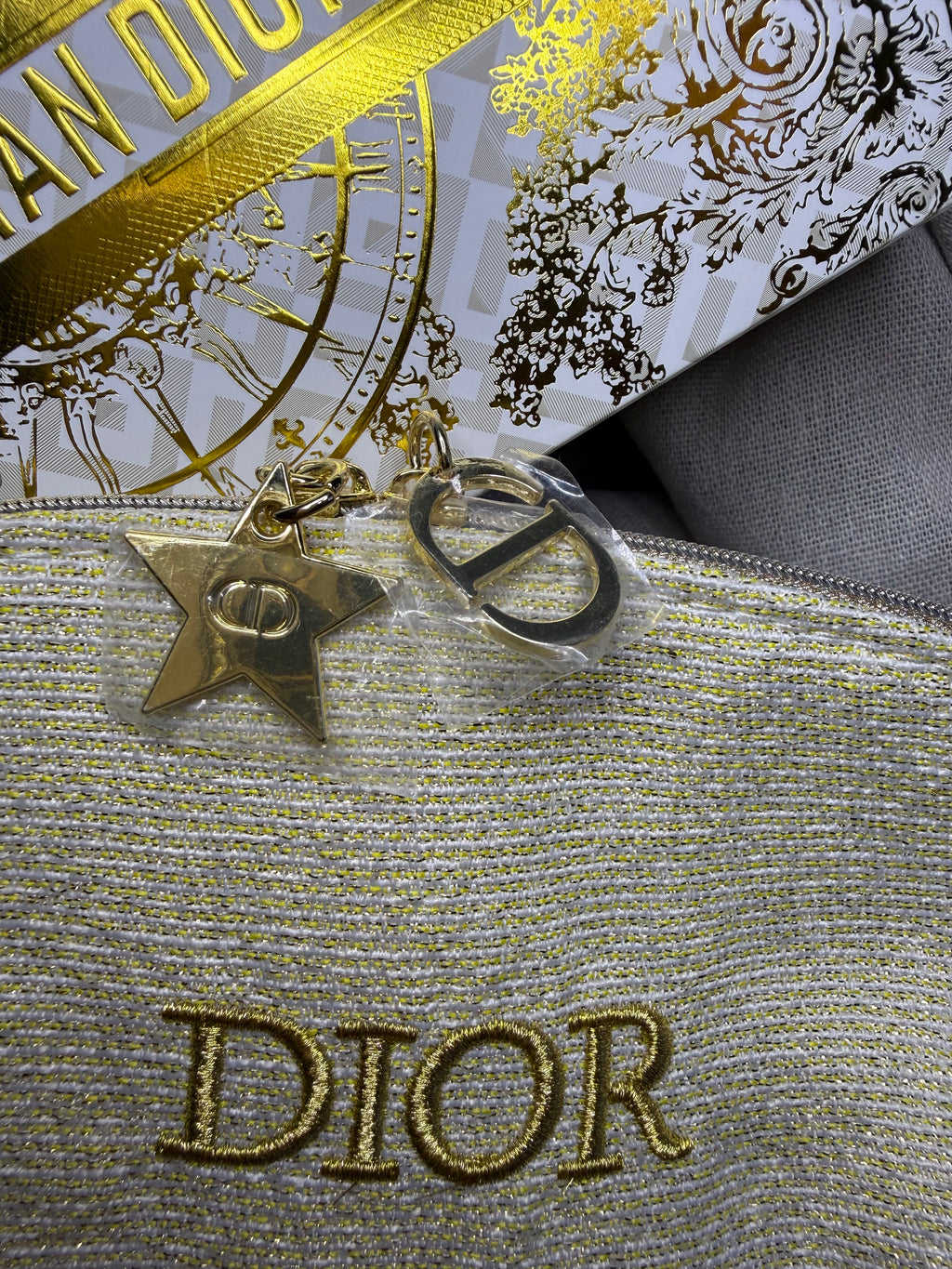 ✨ Neuve Trousse Dior Beauty dorée édition limitée ✨