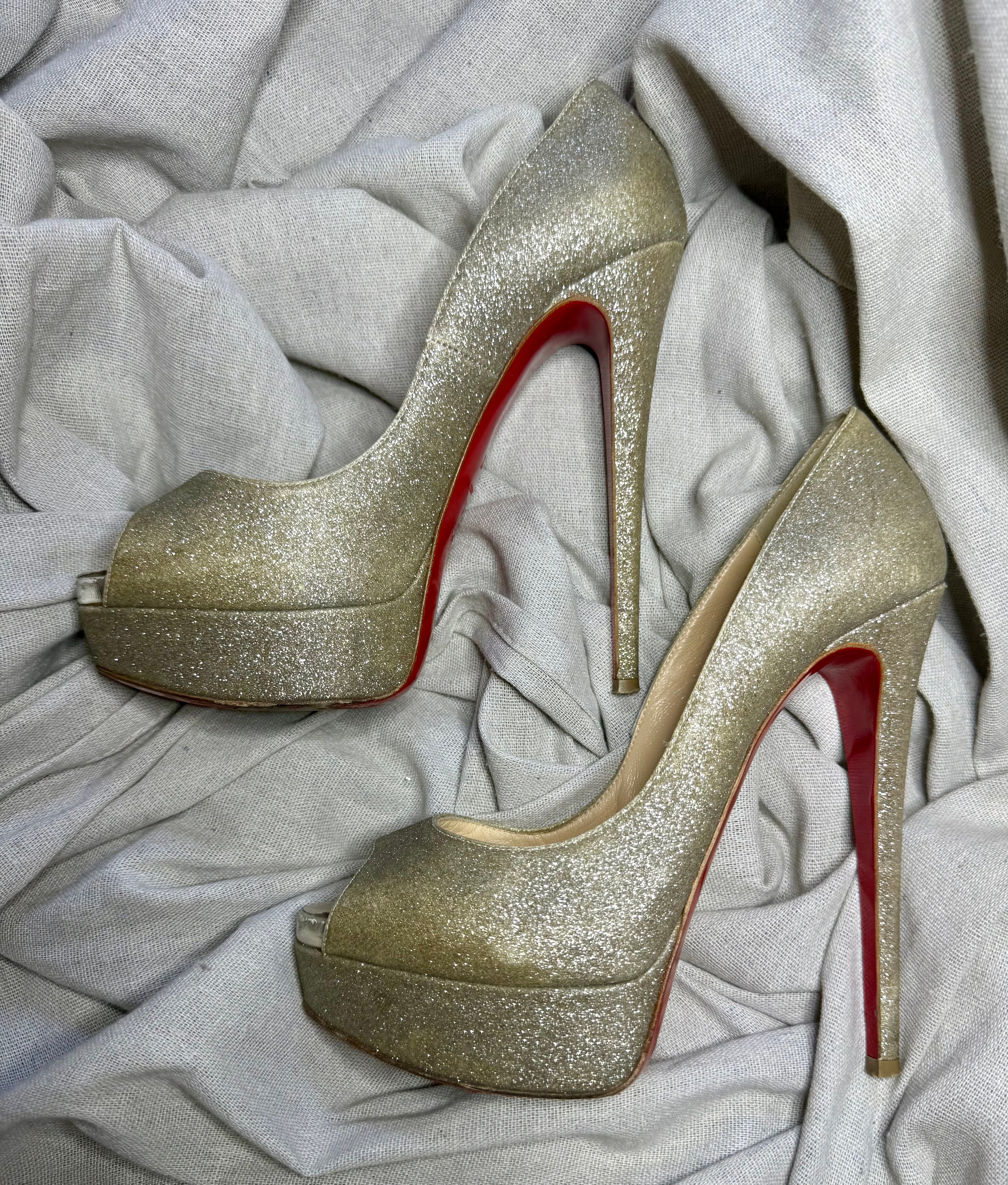 ✨ Escarpins Christian Louboutin Lady Peep Glitter Doré 37 ✨