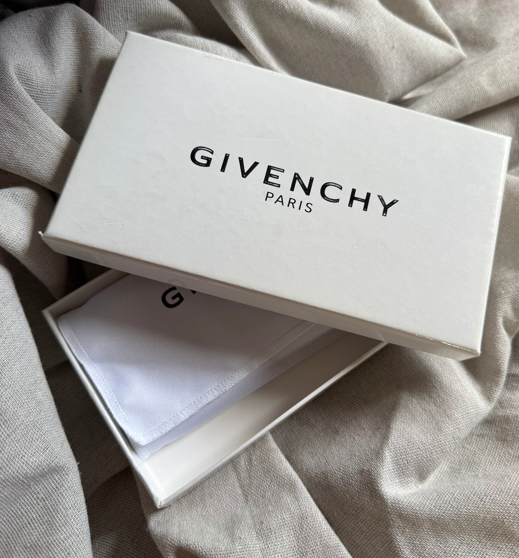 ✨ Neuve Givenchy full set 450€ coque IPhone X ou XS Rose ✨