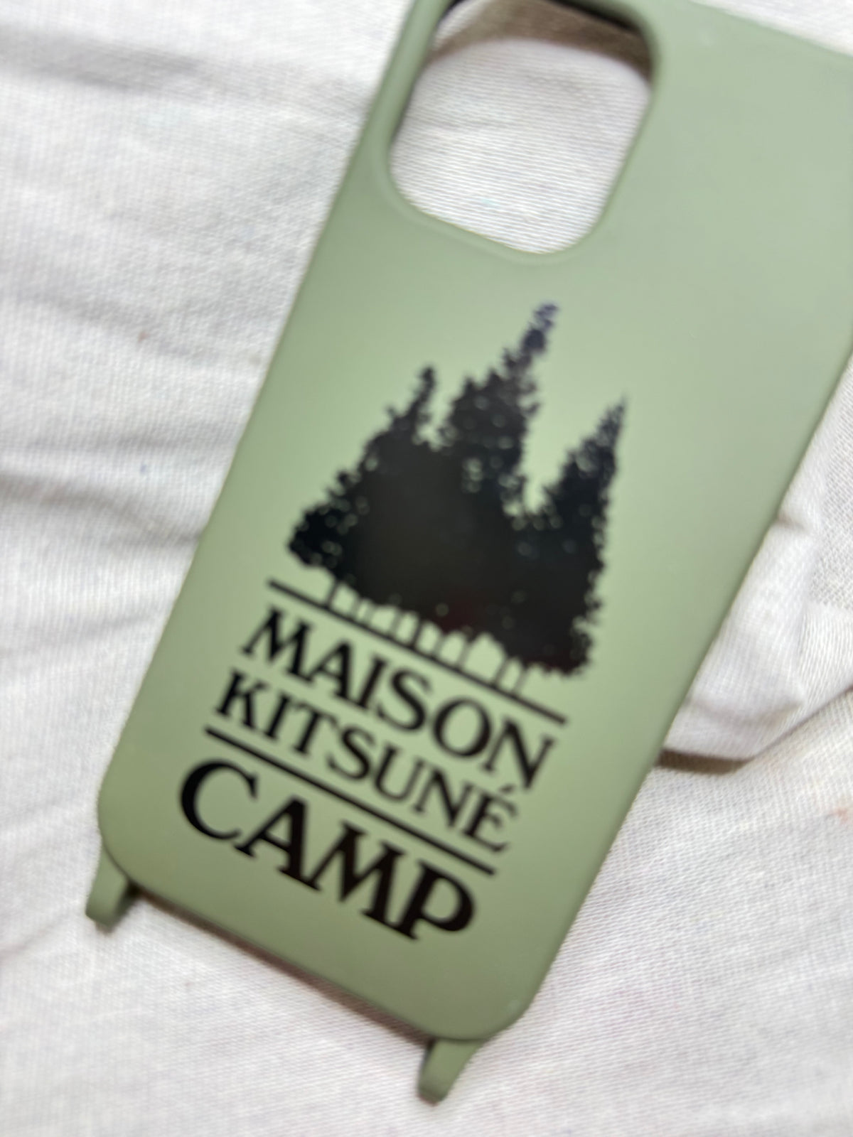 ✨ Neuve 85€ Maison Kitsuné x Camp coque iPhone 12 et 12 pro full set ✨