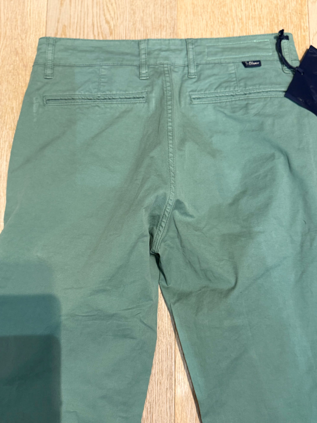 ✨ Neuf 139€ pantalon Serge Blanco vert T28✨