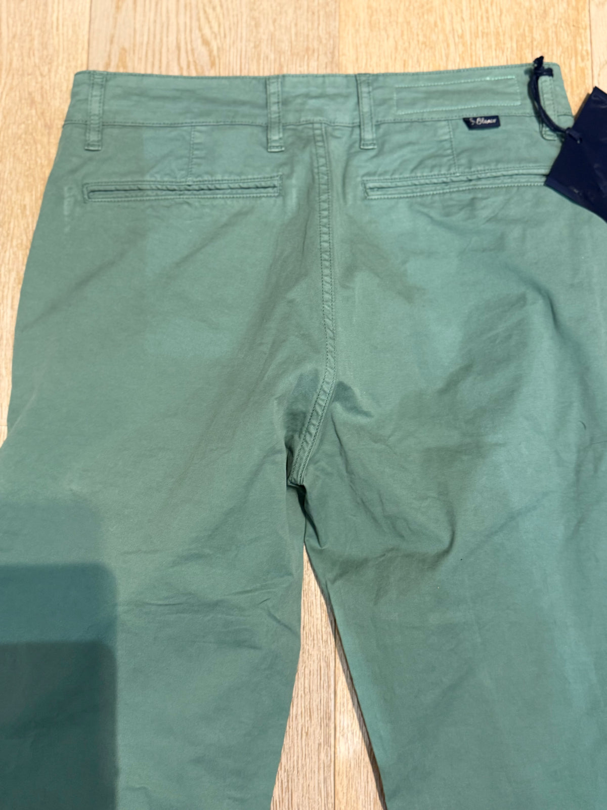 ✨ Neuf 139€ pantalon Serge Blanco vert T28✨