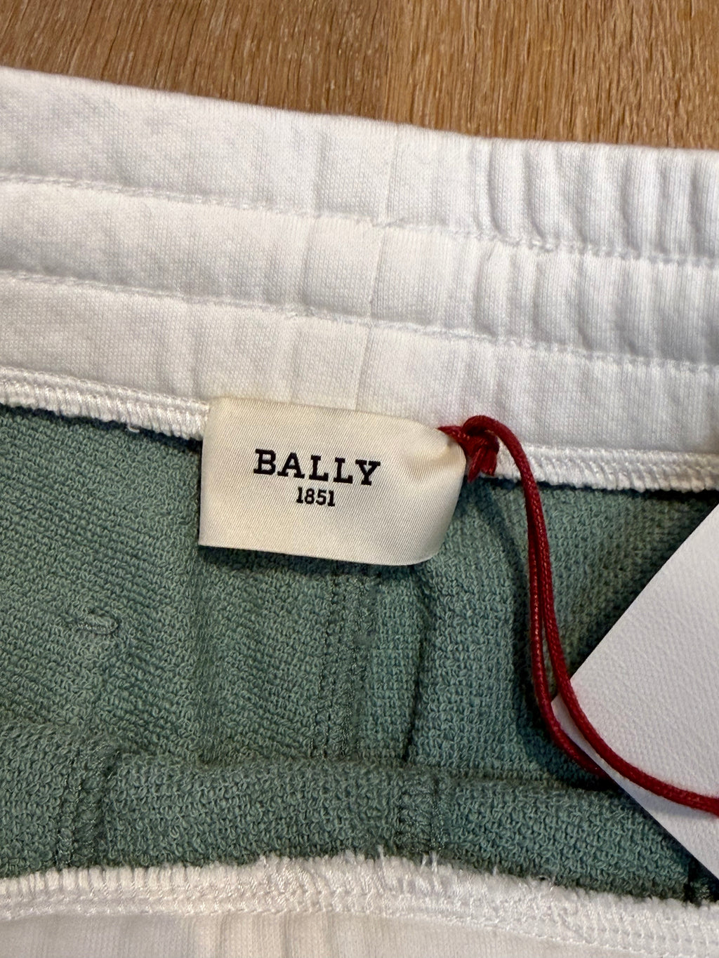 ✨ Neuf 600€ - Bally - Jogging Luxe vert sauge - Taille 34 ok 36 ✨