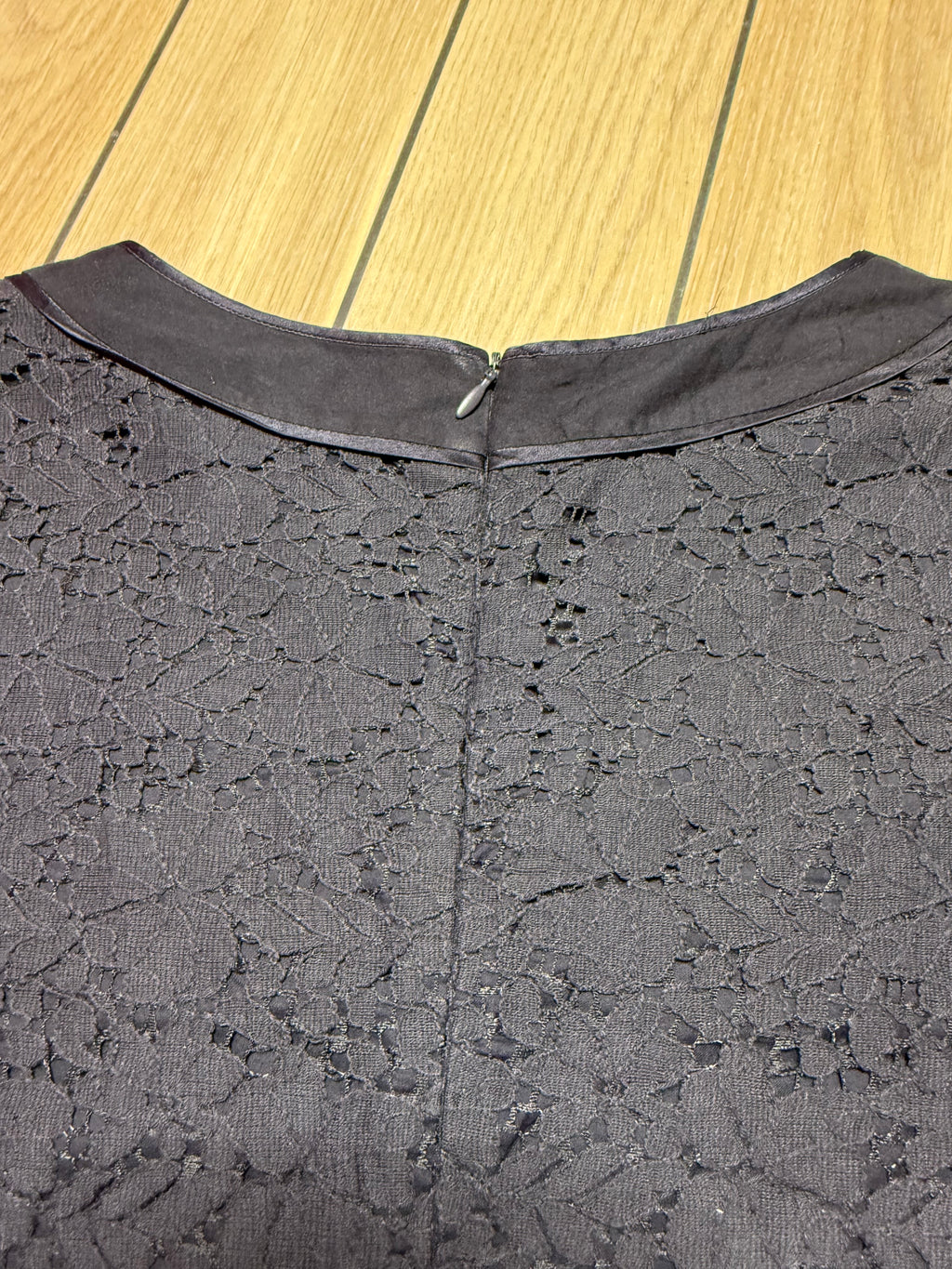 ✨ Massimo Dutti - Robe Dentelle droite noire - T36/38 ✨