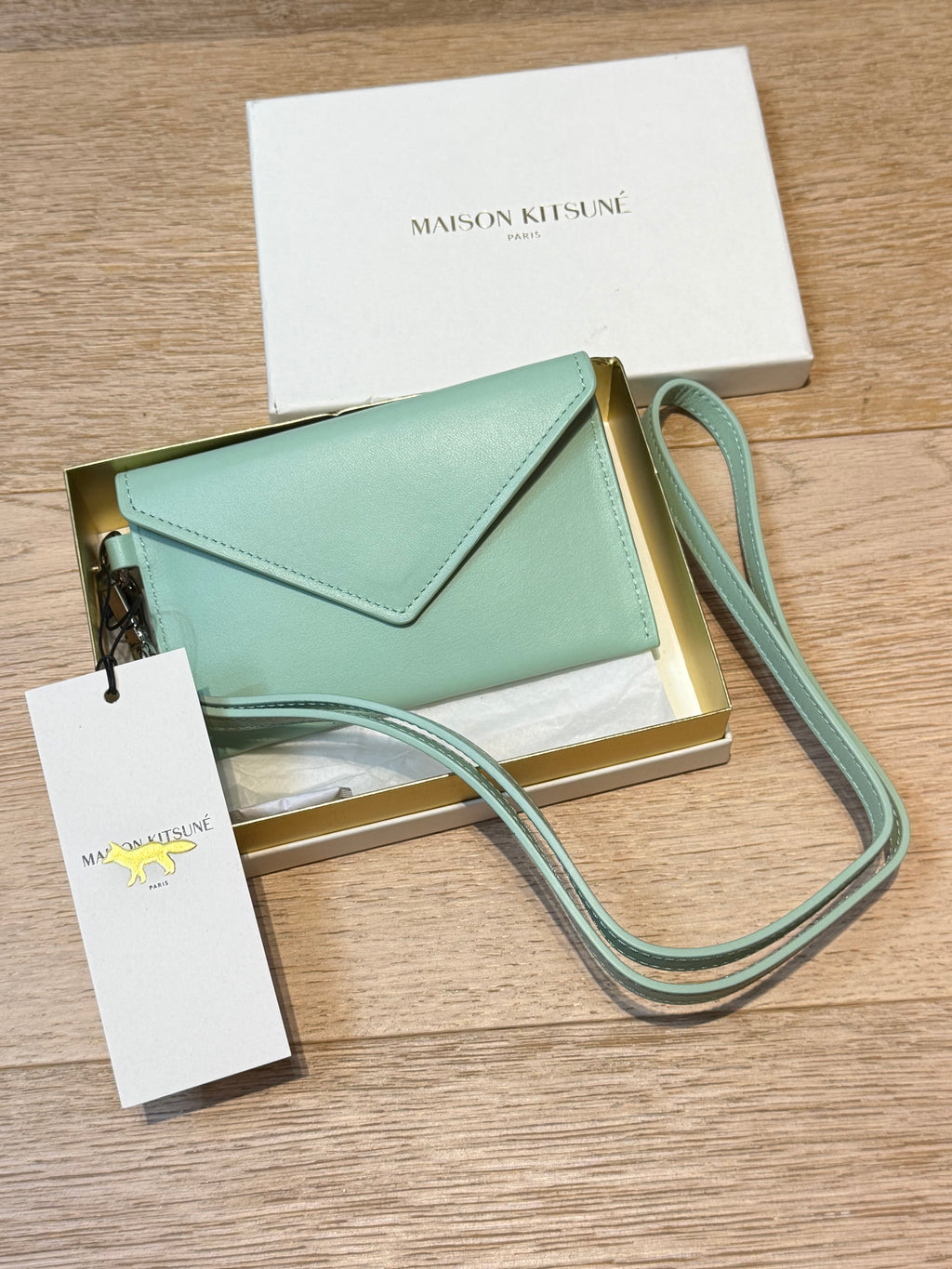 ✨Neuve 240€ Maison Kitsuné pochette cuir full set ✨