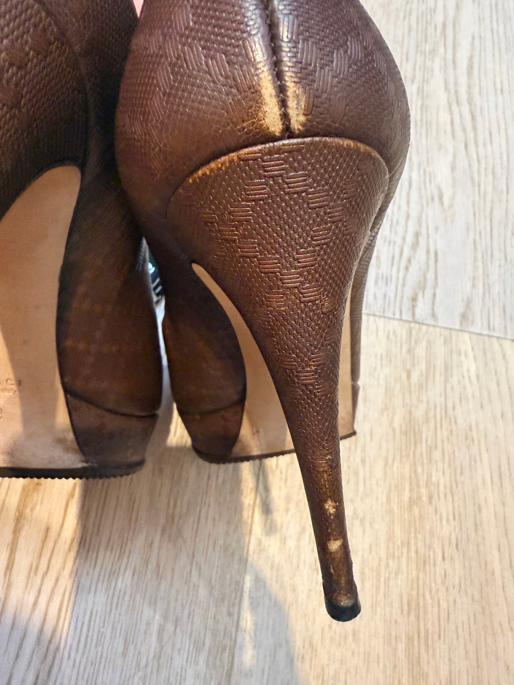 ✨ Escarpins Gucci a plate-forme T39 full set ✨