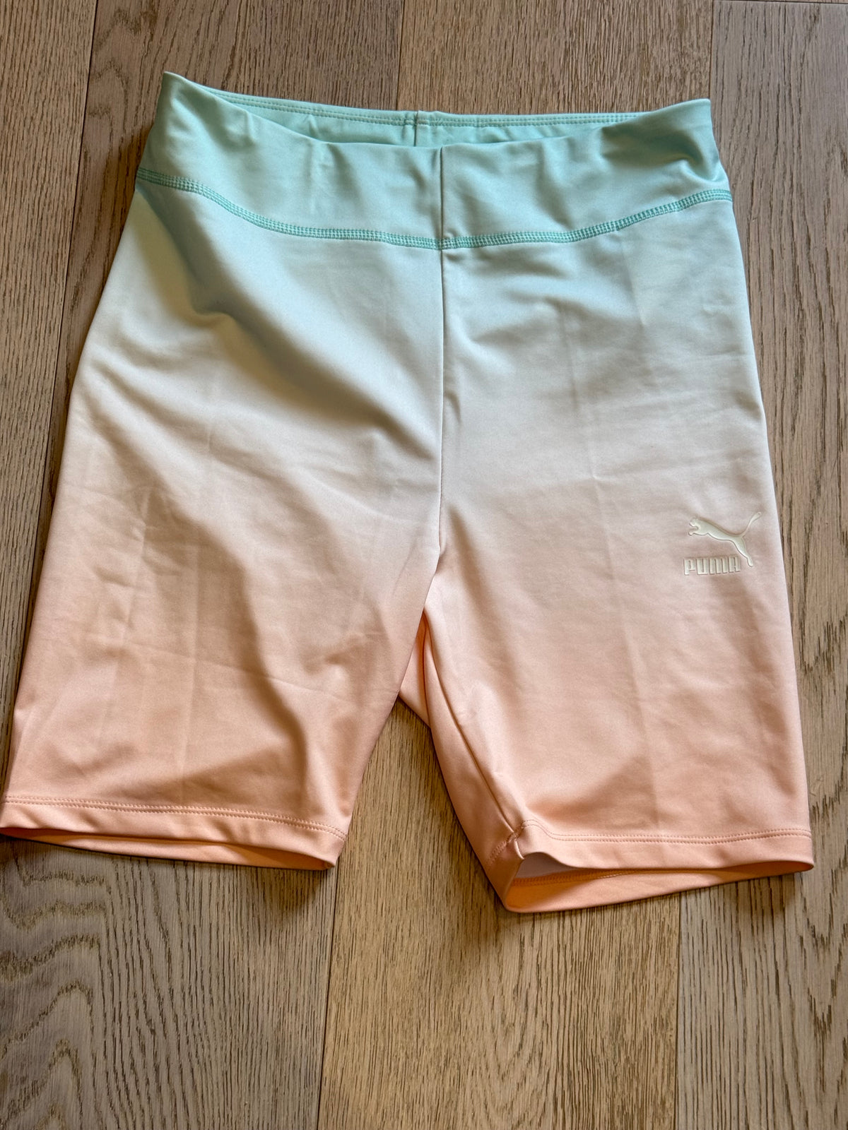 ✨ Neuf 45€ PUMA short cycliste de sport M ok L ✨