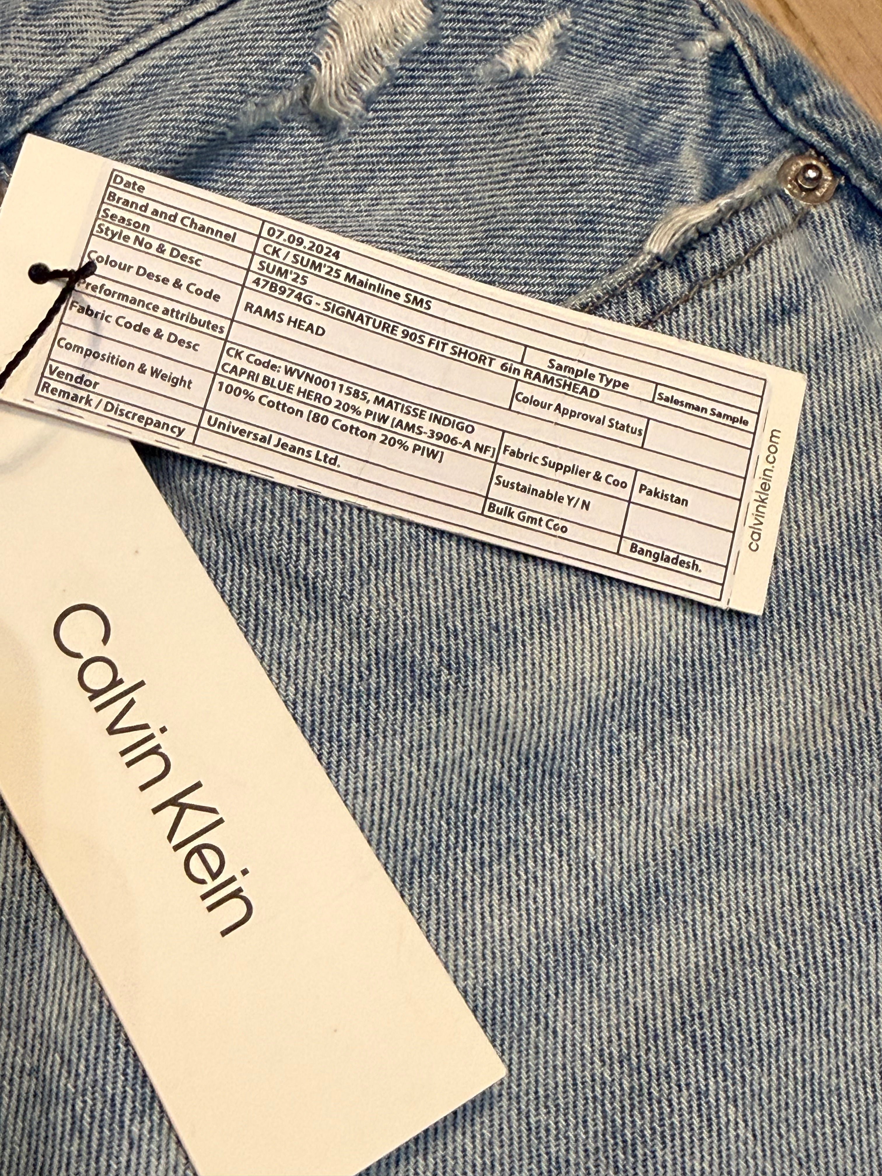 ✨ Neuf 90€ bermuda en jean Calvin Klein T38 ✨