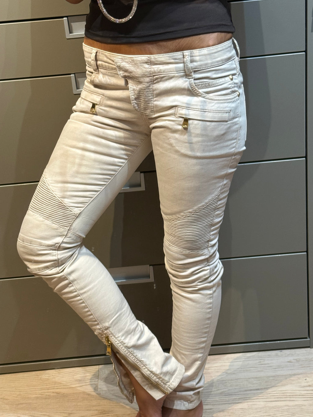 ✨ PIÈCE COLLECTOR – Jean Balmain Blanc Tie-Dye (Taille 36)✨