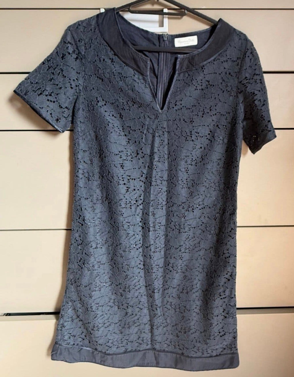 ✨ Massimo Dutti - Robe Dentelle droite noire - T36/38 ✨