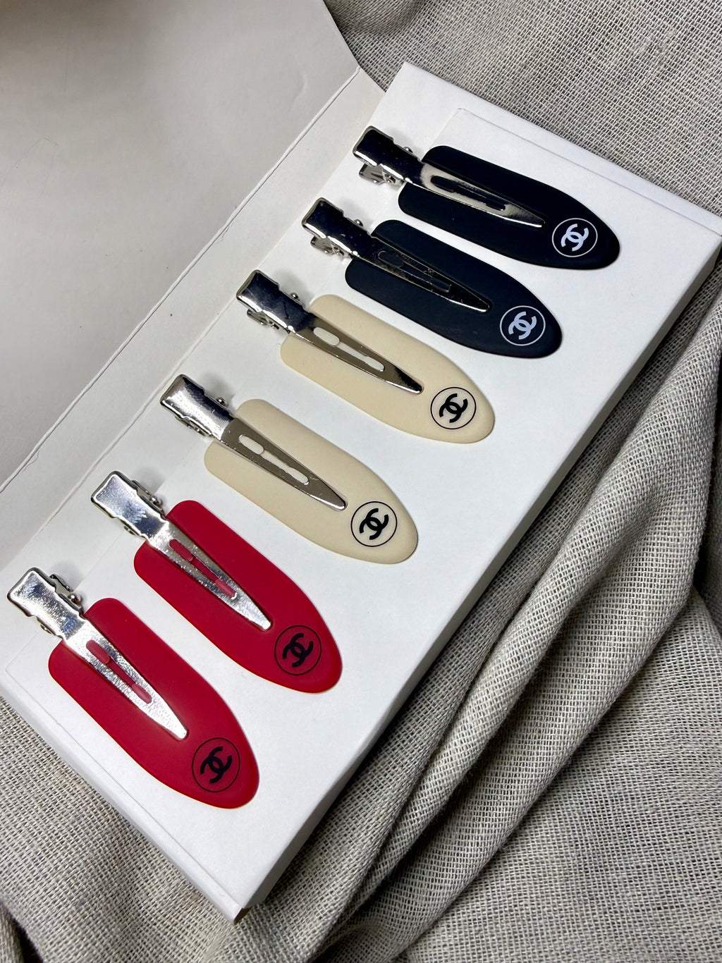 ✨ Coffret Collector 6 Pinces à Cheveux Sans Pli – Chanel Beauté ✨