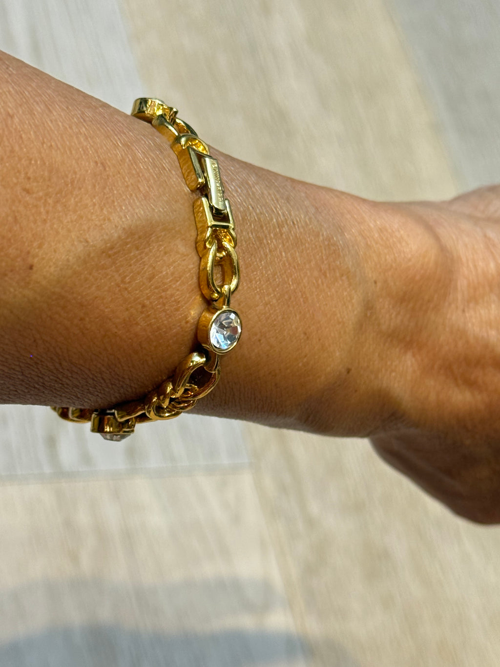 ⚜️ BRACELET VINTAGE NINA RICCI – PLAQUÉ OR & CRISTAUX ⚜️