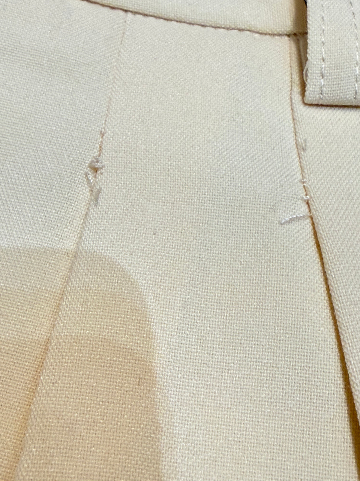 ✨ Neuf 20€ - Jenyfer - short beige - 36/38✨