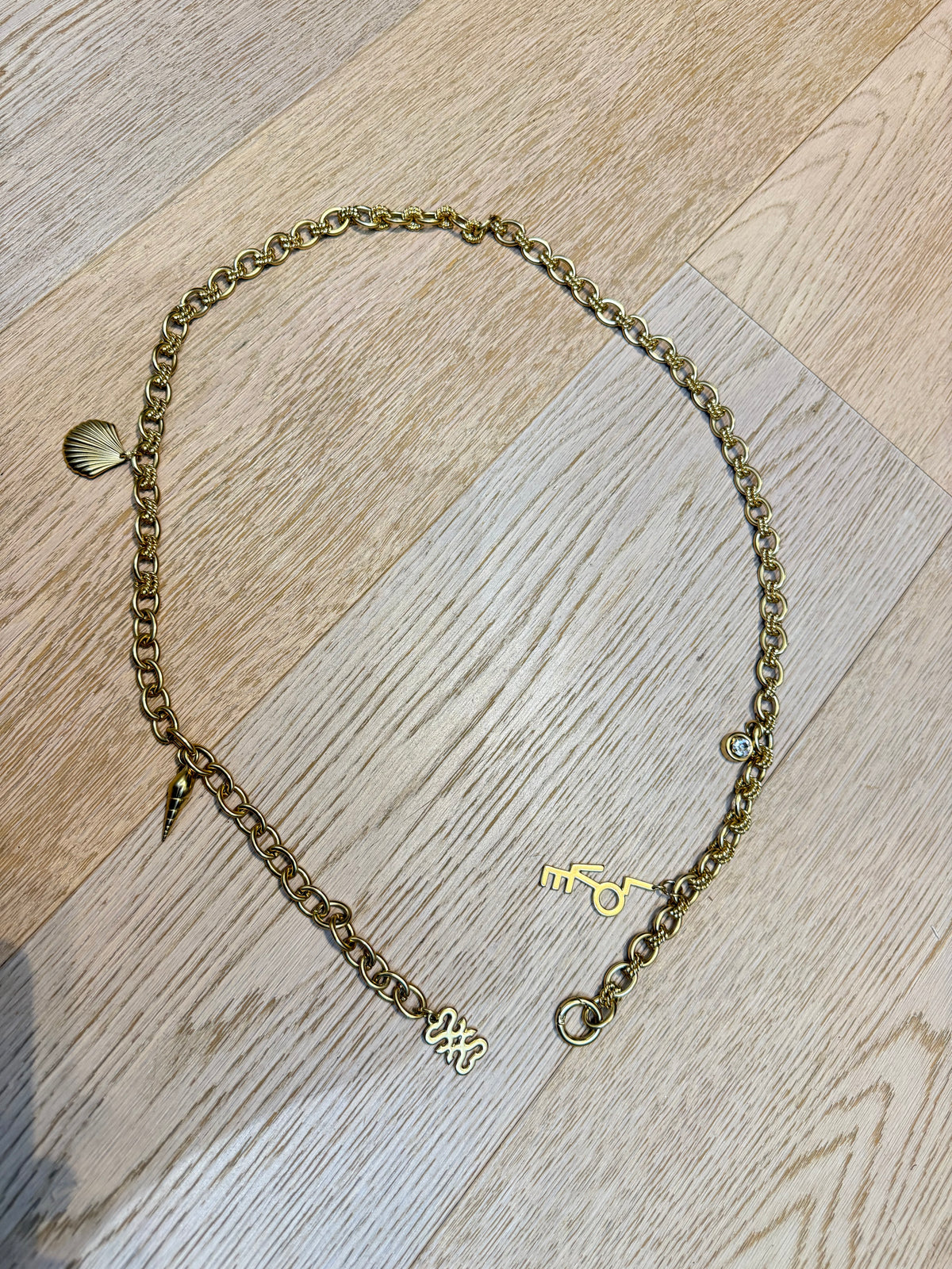 ✨ Neuve 125€ Sandro Magnifique ceinture bijou charms ok jusque 42 ✨
