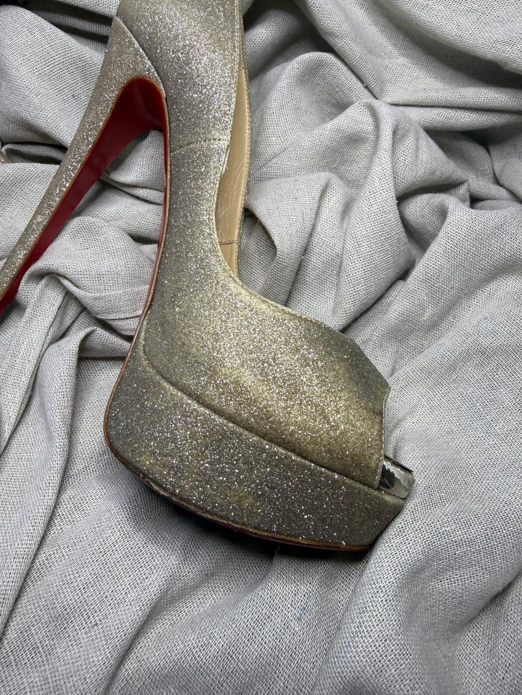 ✨ Escarpins Christian Louboutin Lady Peep Glitter Doré 37 ✨