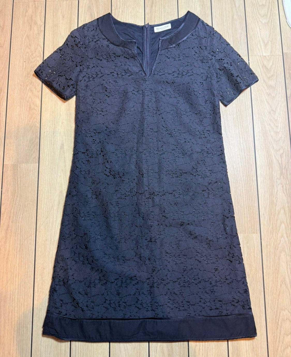 ✨ Massimo Dutti - Robe Dentelle droite noire - T36/38 ✨