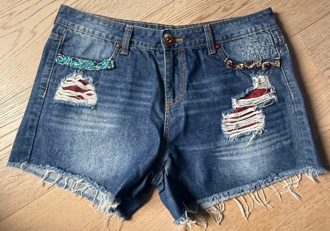 ✨ Desigual - Short en jean - Broderies & Details - T40 ok 42✨