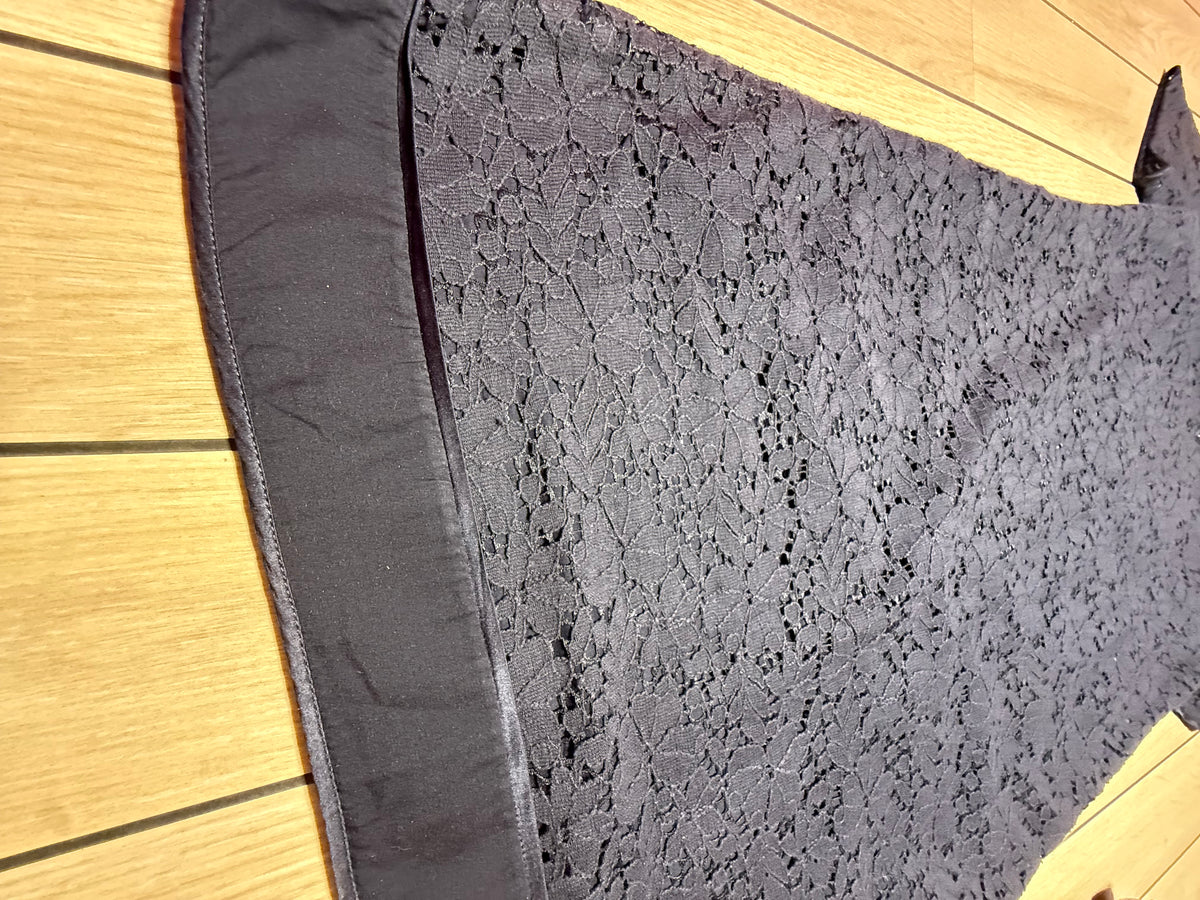 ✨ Massimo Dutti - Robe Dentelle droite noire - T36/38 ✨