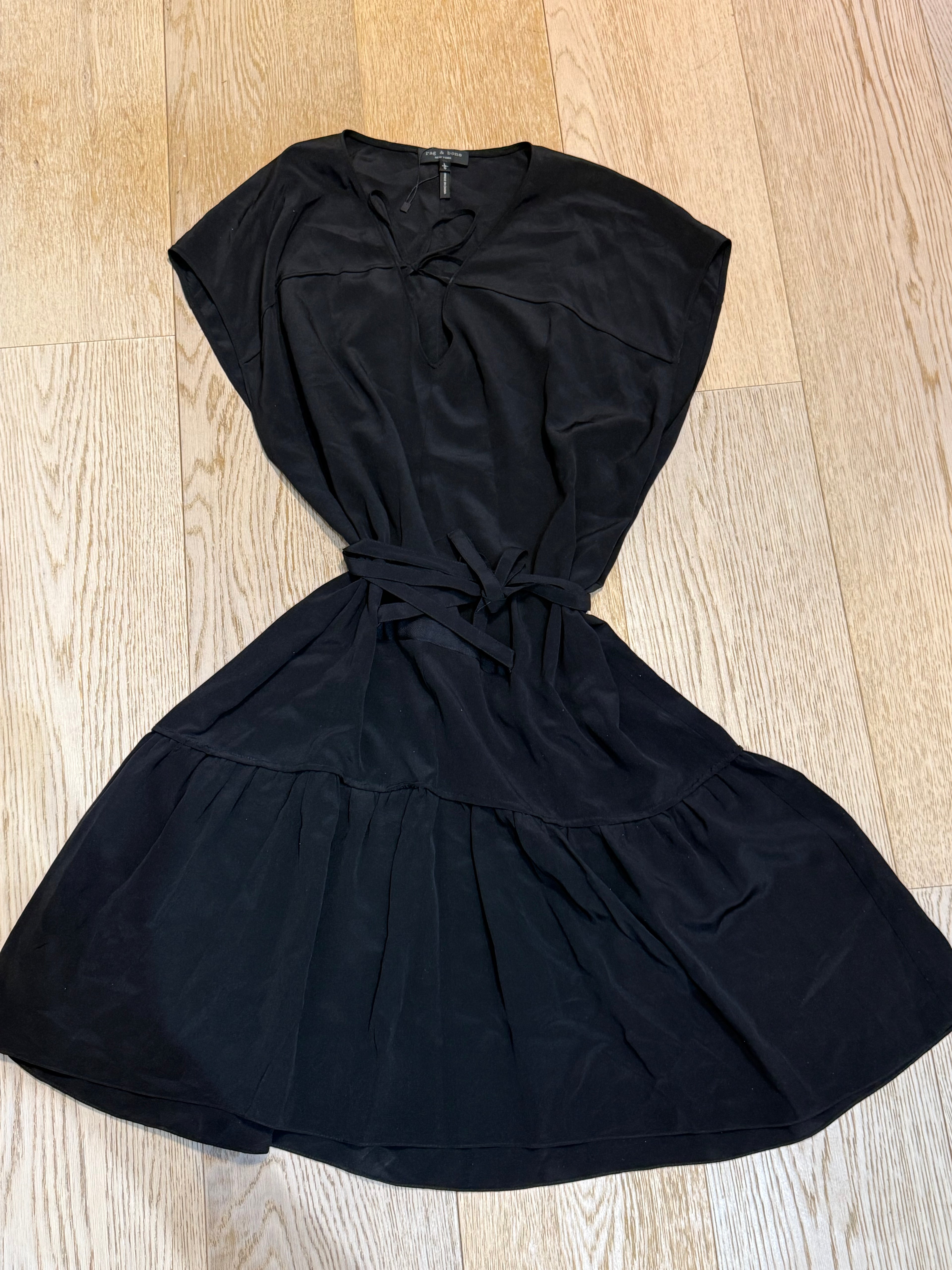 Rag & Bone robe en soie noire Taille ok jusque 42