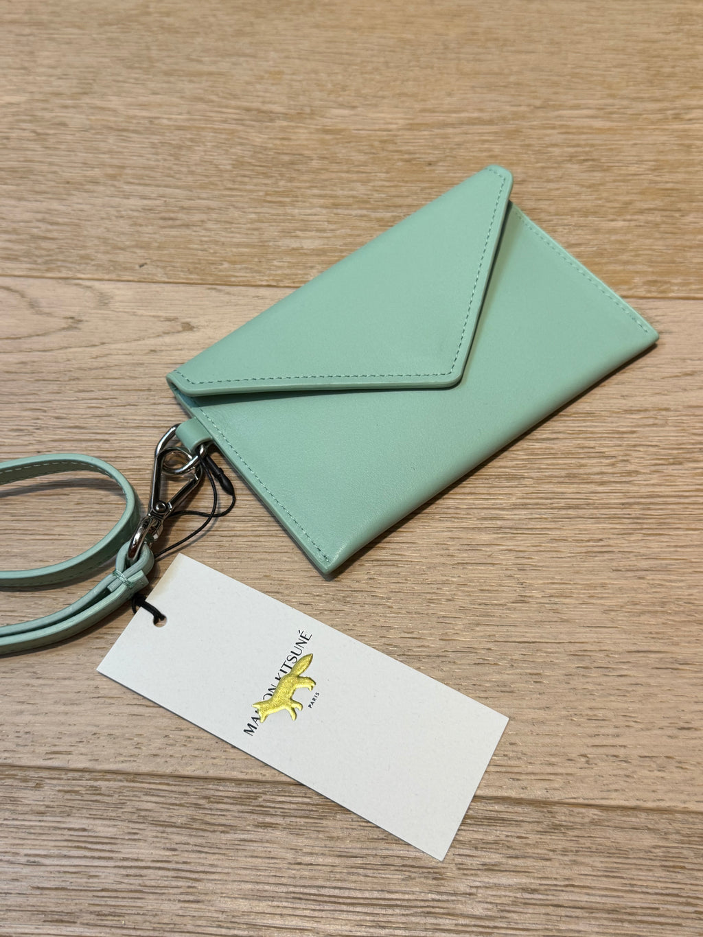 ✨Neuve 240€ Maison Kitsuné pochette cuir full set ✨