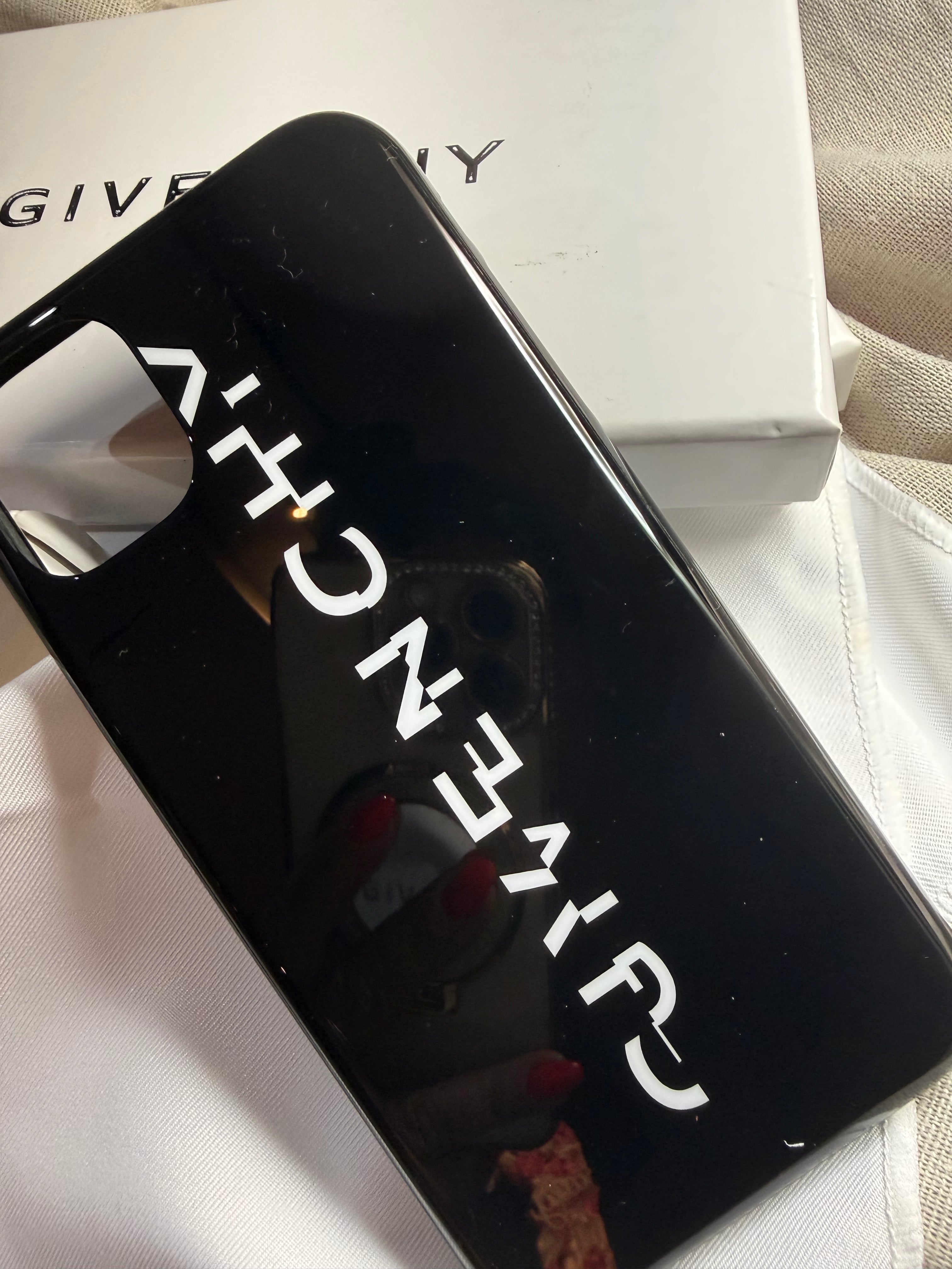✨ Neuve 220€ Coque iPhone 11 Givenchy Full Set ✨