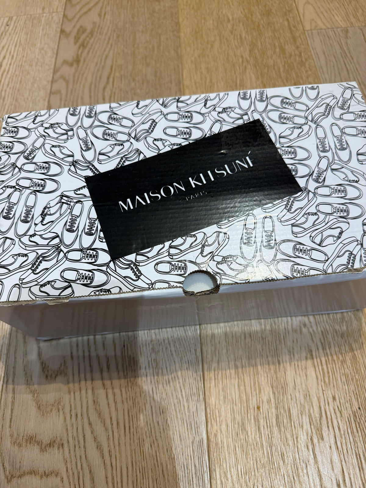 ✨ Neuves 190€ Maison Kitsuné tennis en toile T43 ✨