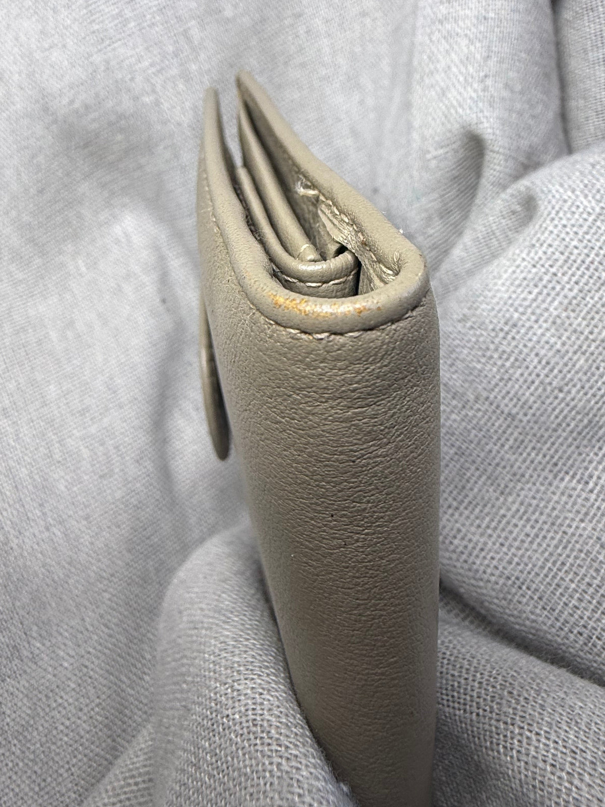 ✨ Christian Dior - Petit Portefeuille Grège en cuir - Mixte ✨