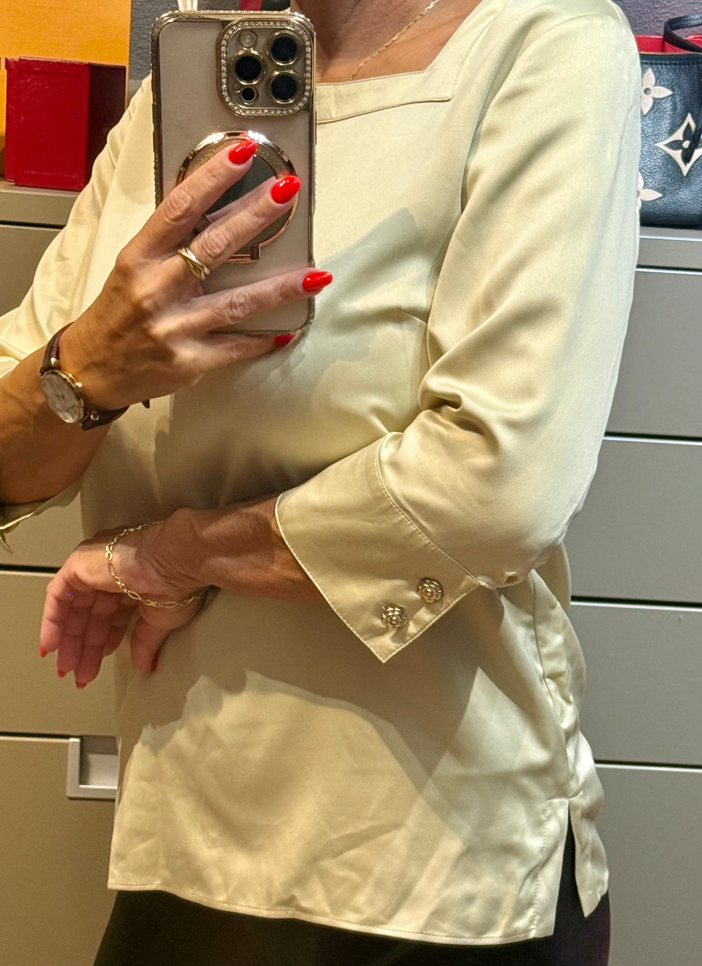 ✨ Blouse Champagne en satin Chanel Uniform 34 ok 36 🍾 ✨