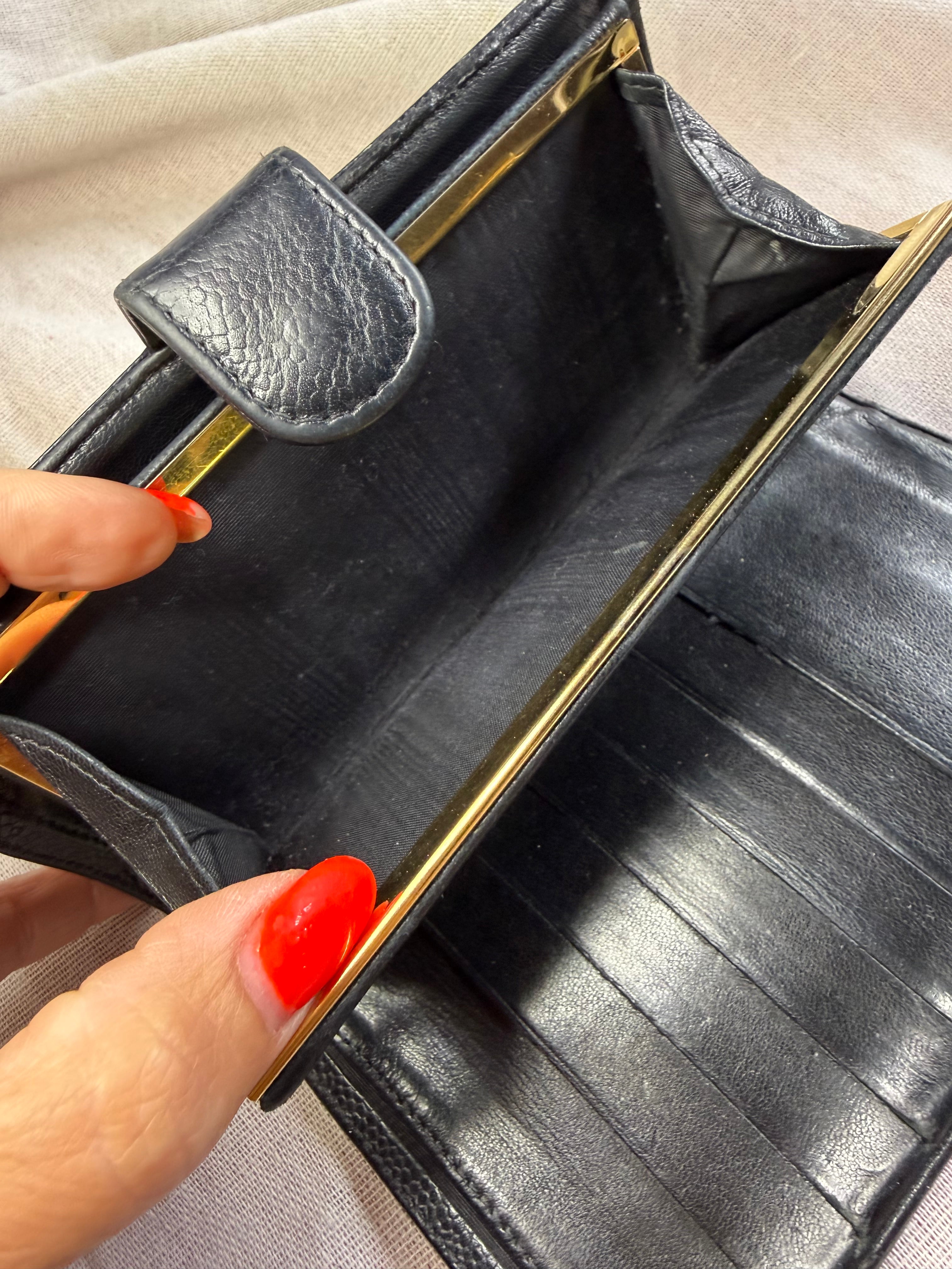 ✨ CHANEL – Grand Portefeuille CC Timeless en Cuir Caviar Noir ✨
