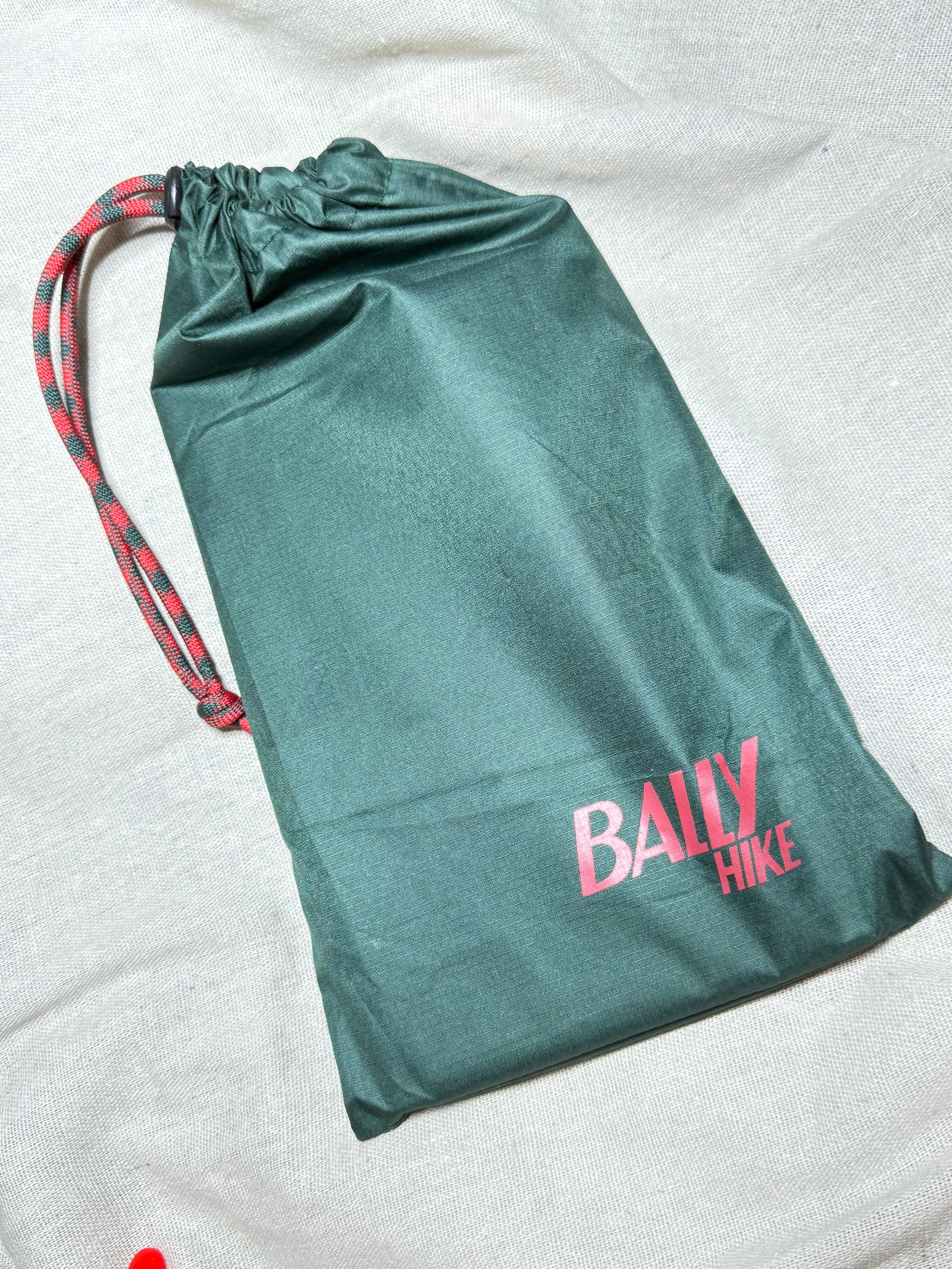 ✨ Neuf Notebook Bally avec housse ✨