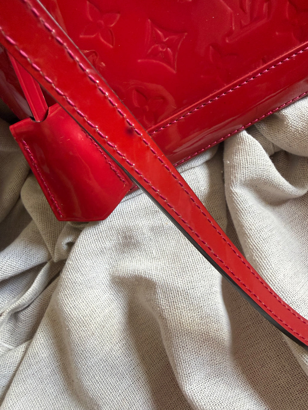 ✨ Sac Louis Vuitton Alma BB Monogram Vernis Rouge + Certificat ENTRUPY ✨
