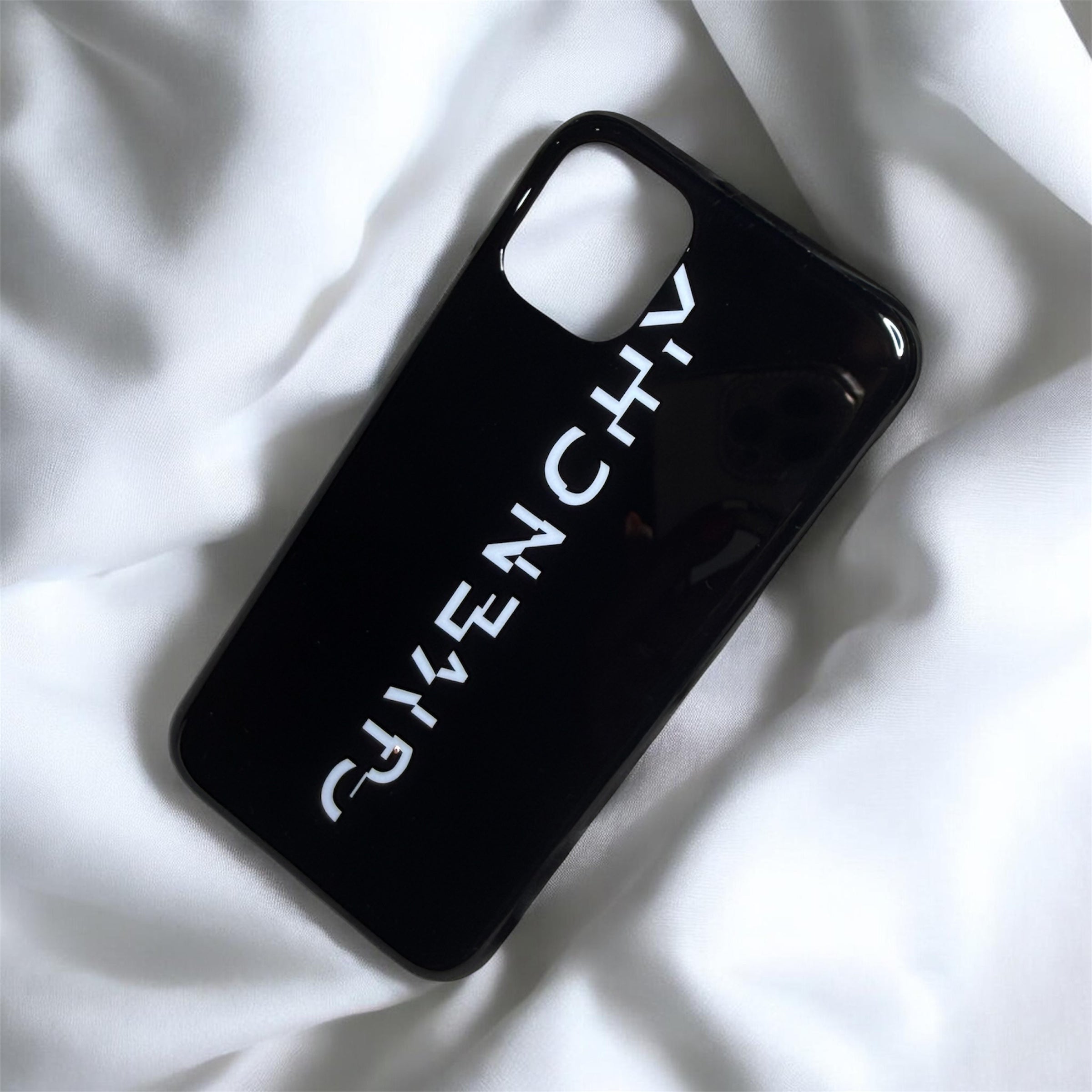 ✨ Neuve 220€ Coque iPhone 11 Givenchy Full Set ✨